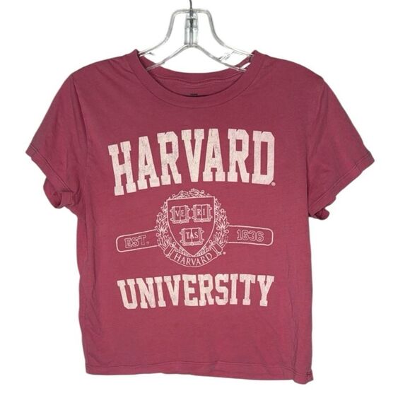 Harvard University Red T-Shirt. Size Small. - Picture 1 of 4
